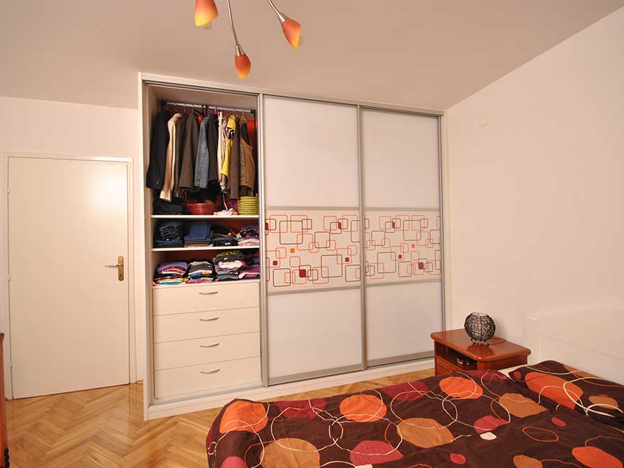 Fotografije unutrašnjosti ormara